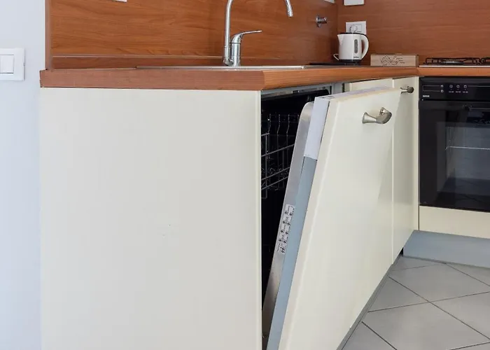 - The 2 Reno - Self Check-in